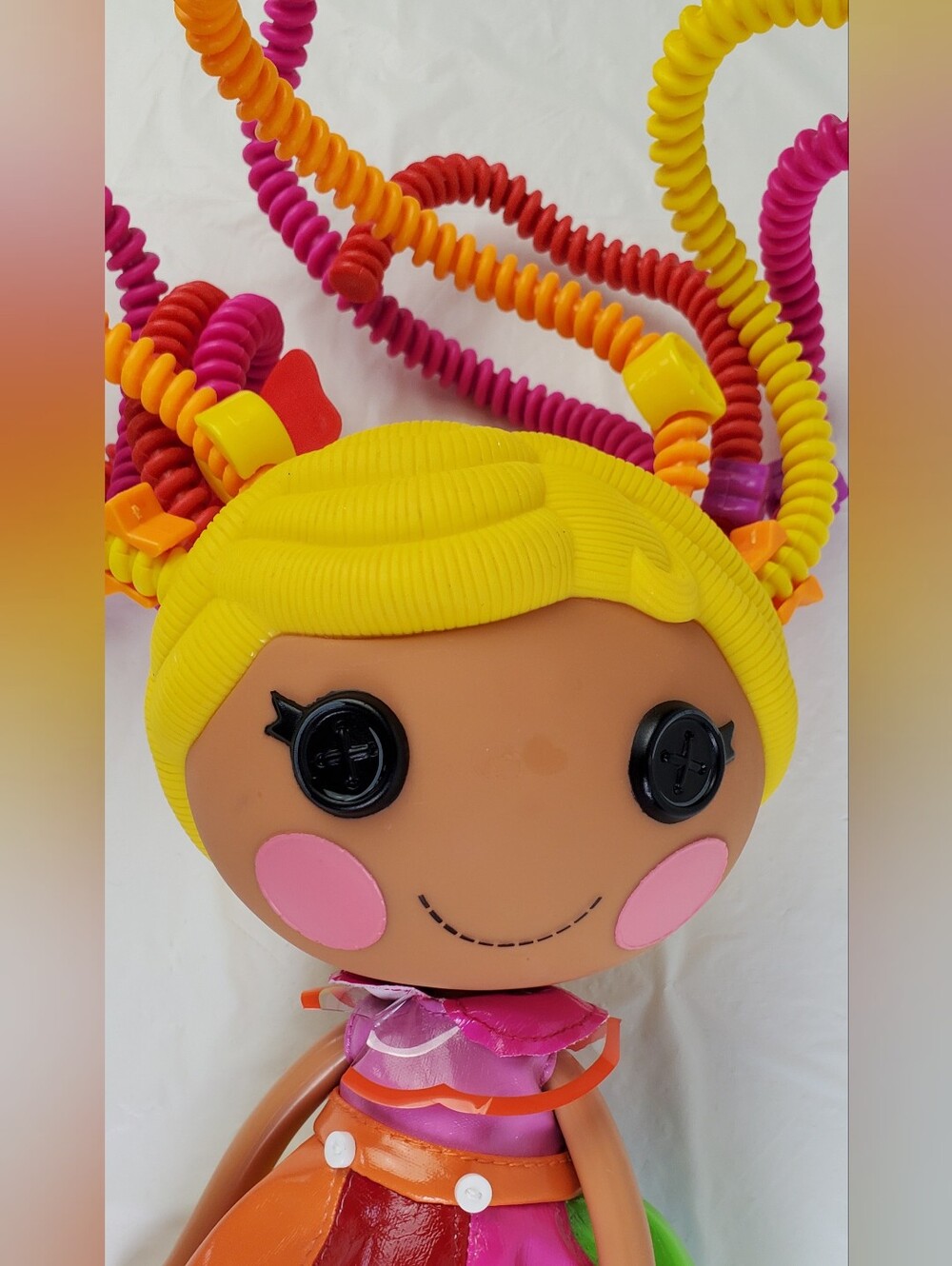 Lalaloopsy 2010 April Sunsplash Colorful Rainbow Silly Hair Styling Doll Toy GUC